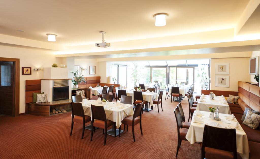 Hotel-Gasthof Beim Boeckhiasl Neukirchen an der Vockla Luaran gambar