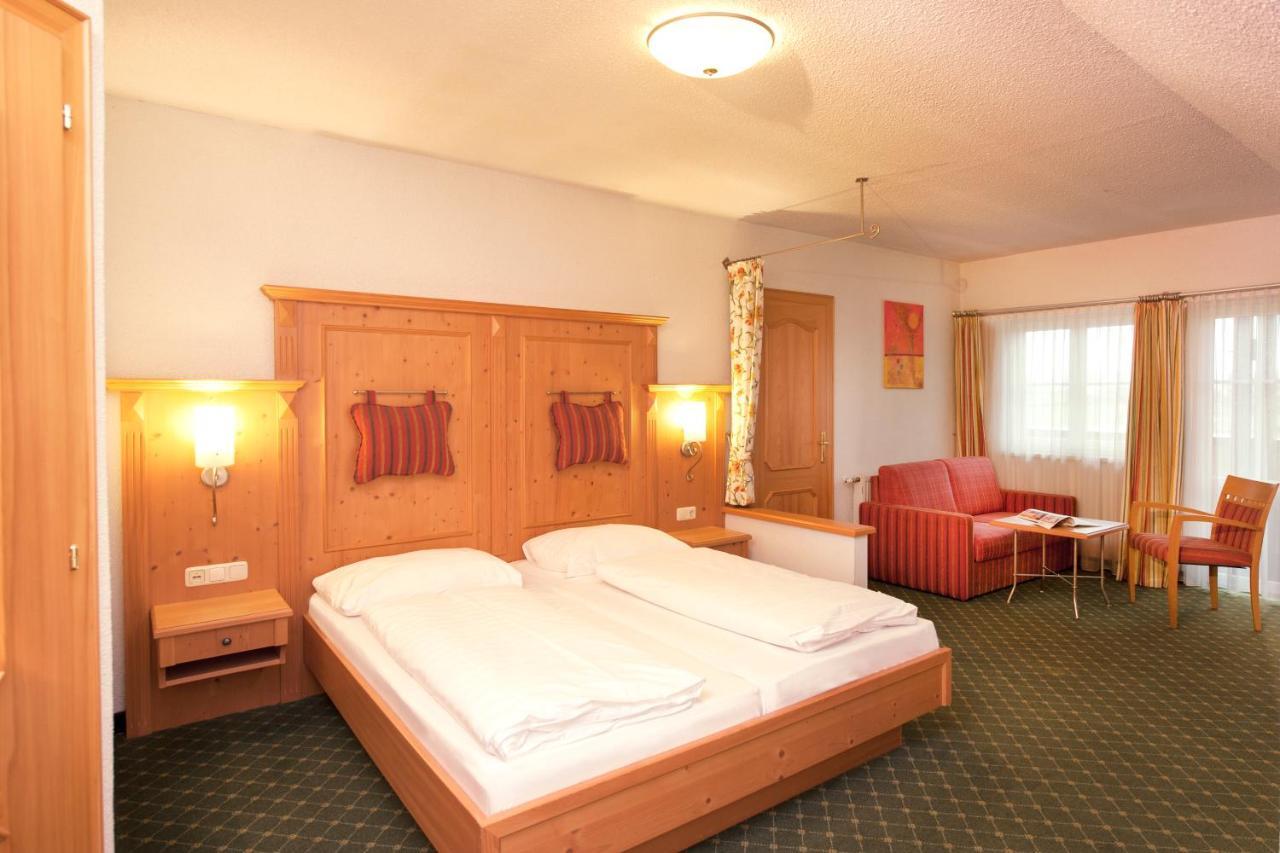 Hotel-Gasthof Beim Boeckhiasl Neukirchen an der Vockla Luaran gambar