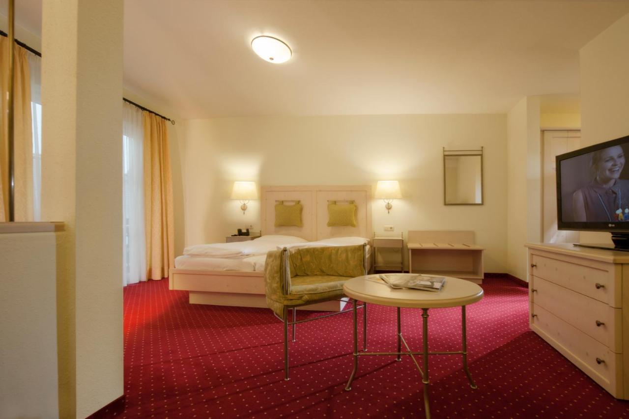 Hotel-Gasthof Beim Boeckhiasl Neukirchen an der Vockla Luaran gambar